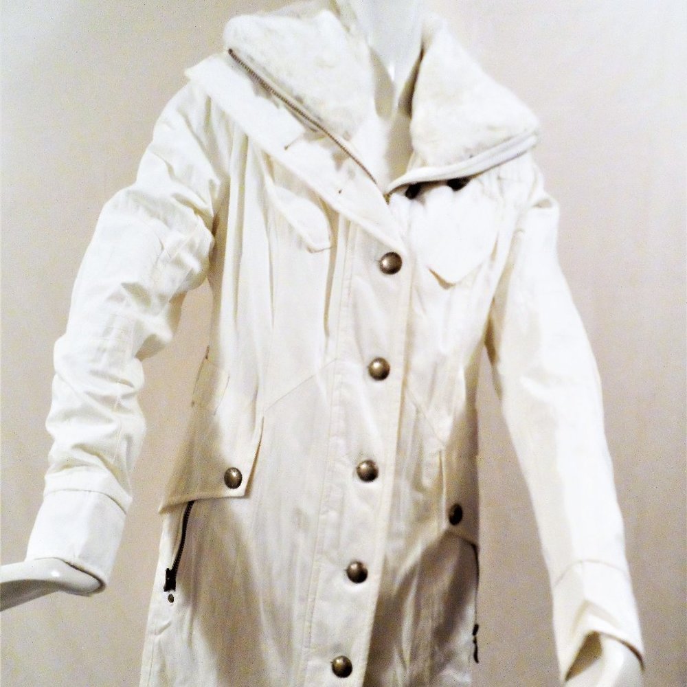 CREENSTONE  LUXURY  COATS NWT
